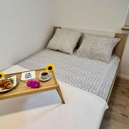 Apartment Mali Raj *