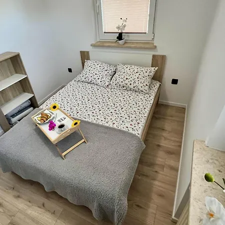 Apartamento Mali Raj *