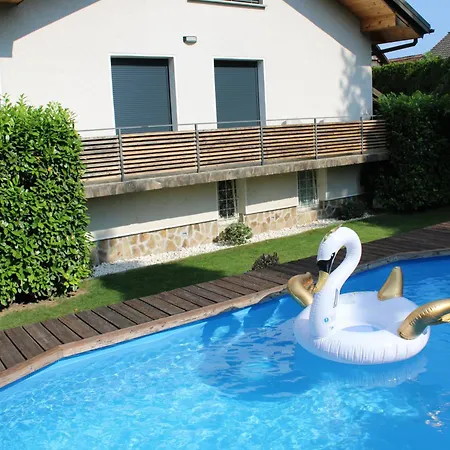 Διαμέρισμα Mali Raj